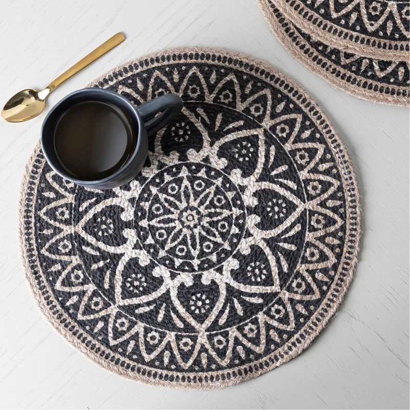 XUE mug black