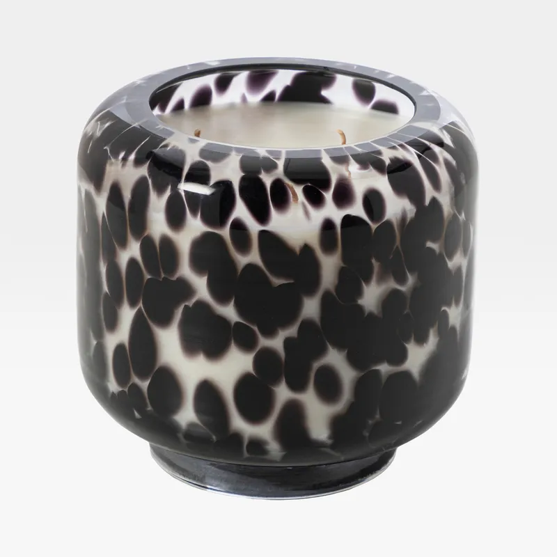 OUD WOOD candle black