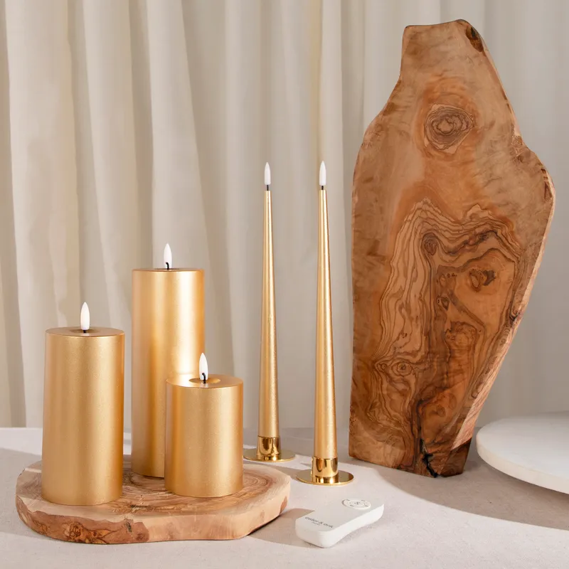 ERIK LED pillar candle gold metallic - H15cm