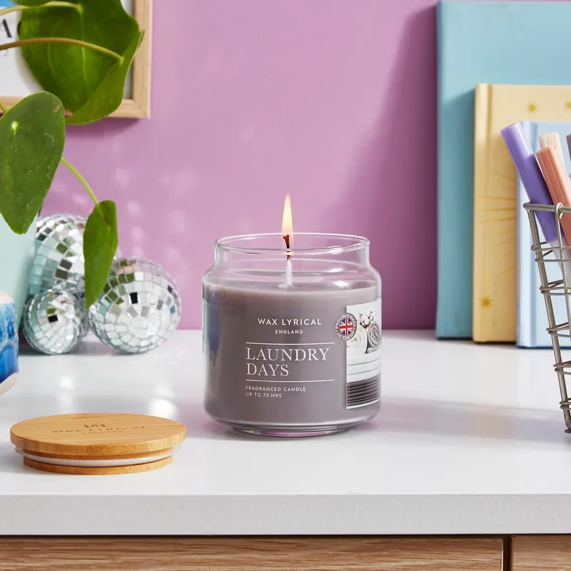 LAUNDRY DAYS candle medium grey