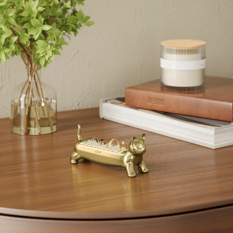 ALI cat ring holder brass